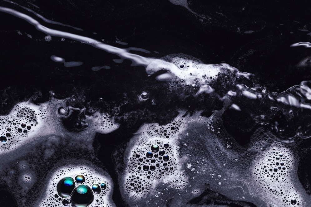 splash-water-foam_23-2147797881